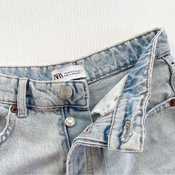 Zara High Rise Raw Hem Denim Jean Shorts Light Wash - Picture 5 of 5